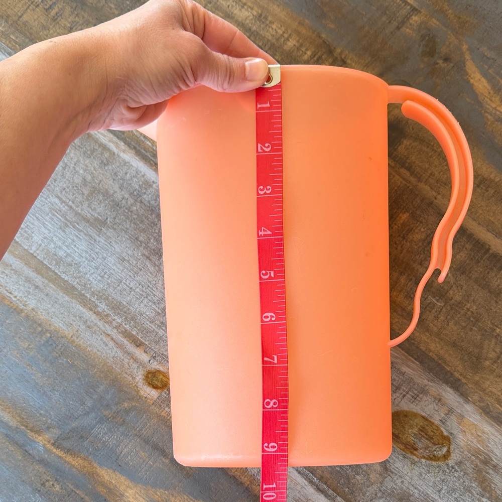 Tupperware Impressions Rocker Top Pitcher - Picture 2 of 10